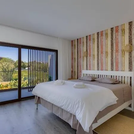 Morada Do Sol With Private Pool & Garden Holiday home *